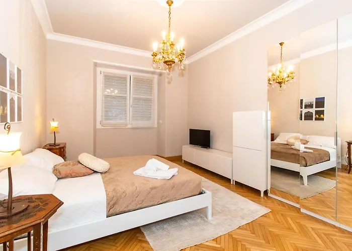 아파트 Guesthost - Chic & Style Crocetta Flat 토리노