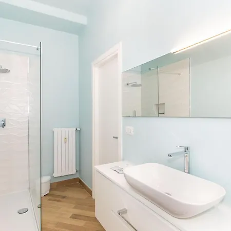 Guesthost - Chic & Style Crocetta Flat * Turim