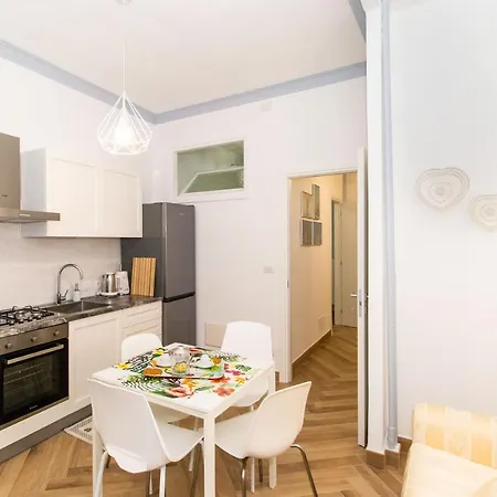 Apartamento Guesthost - Chic & Style Crocetta Flat